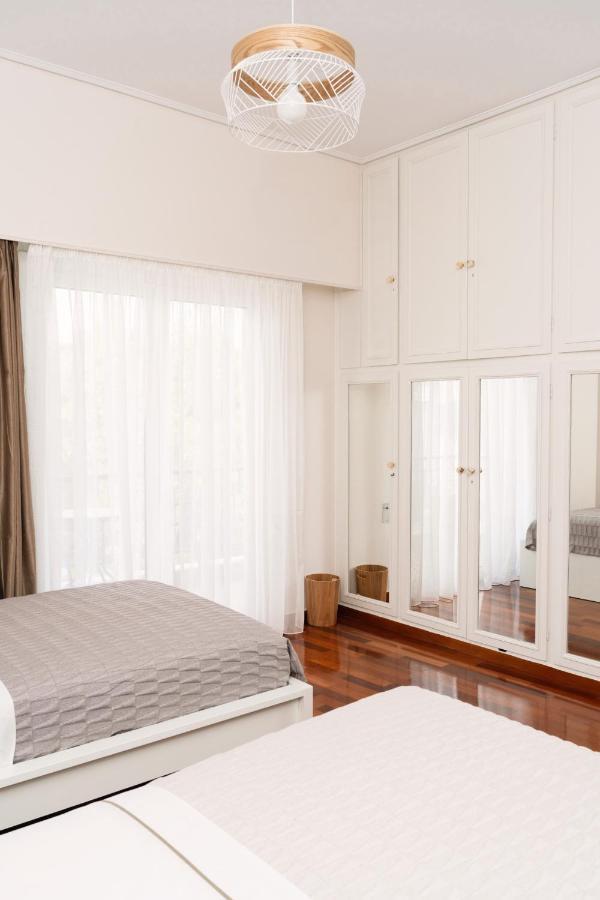 アテネVisum Acropol ,3Br - Private Terrace-Jacuzzi - Amazing Viewアパートメント エクステリア 写真